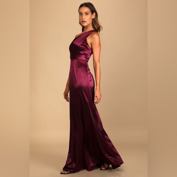 Lulu's Burgundy One-Shoulder Maxi Dress - Picture 3 of 9